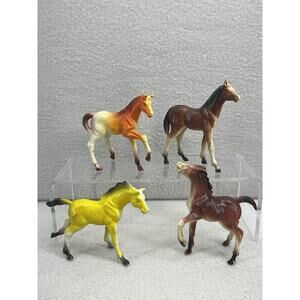 Imperial Vintage 1976 Plastic Horse Figures Set of 4 Animal Toys Equestrian